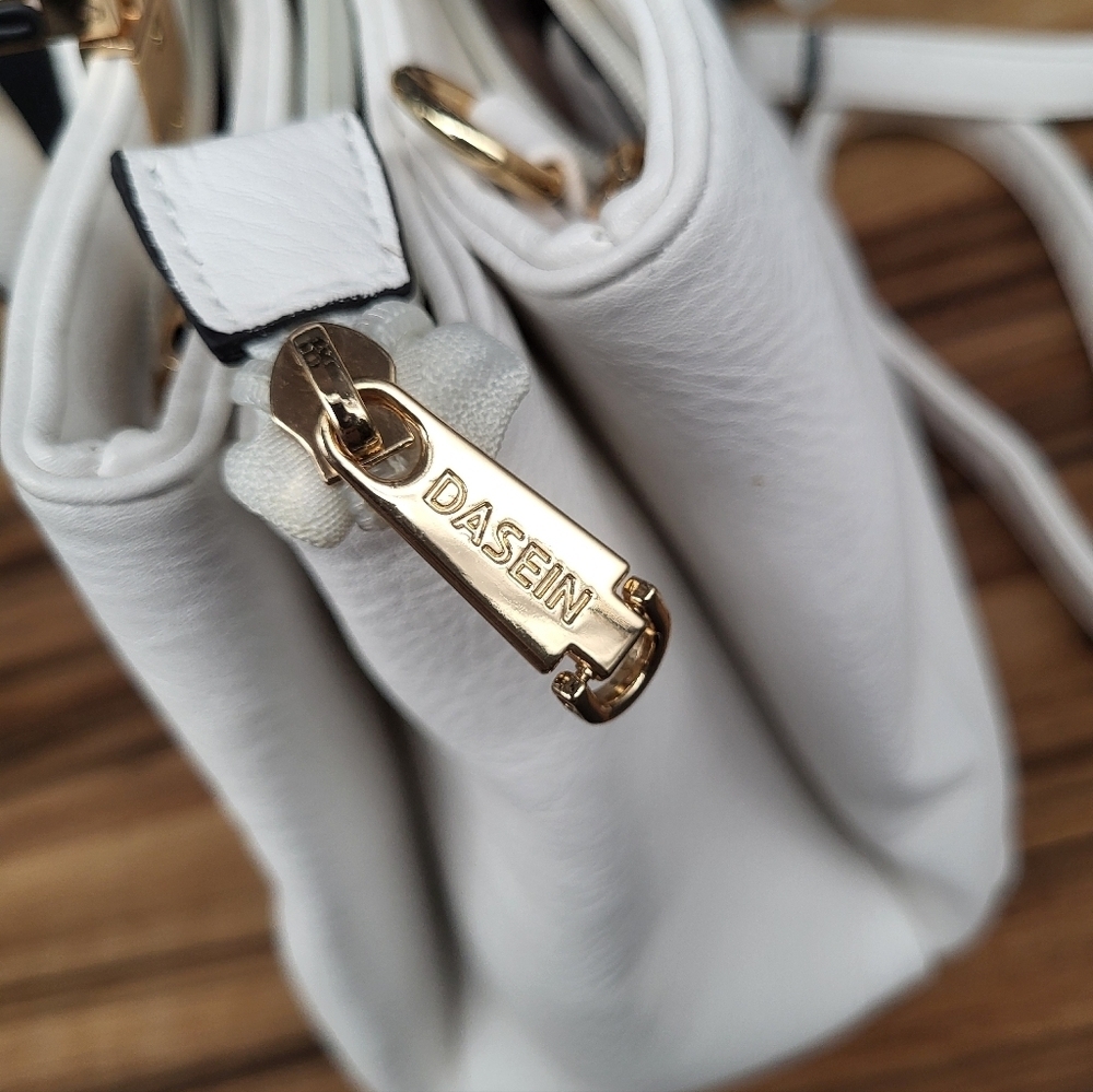 Dasein White Handbag with Adjustable, Detachable Strap & Gold Accents, Like New - Picture 2 of 13